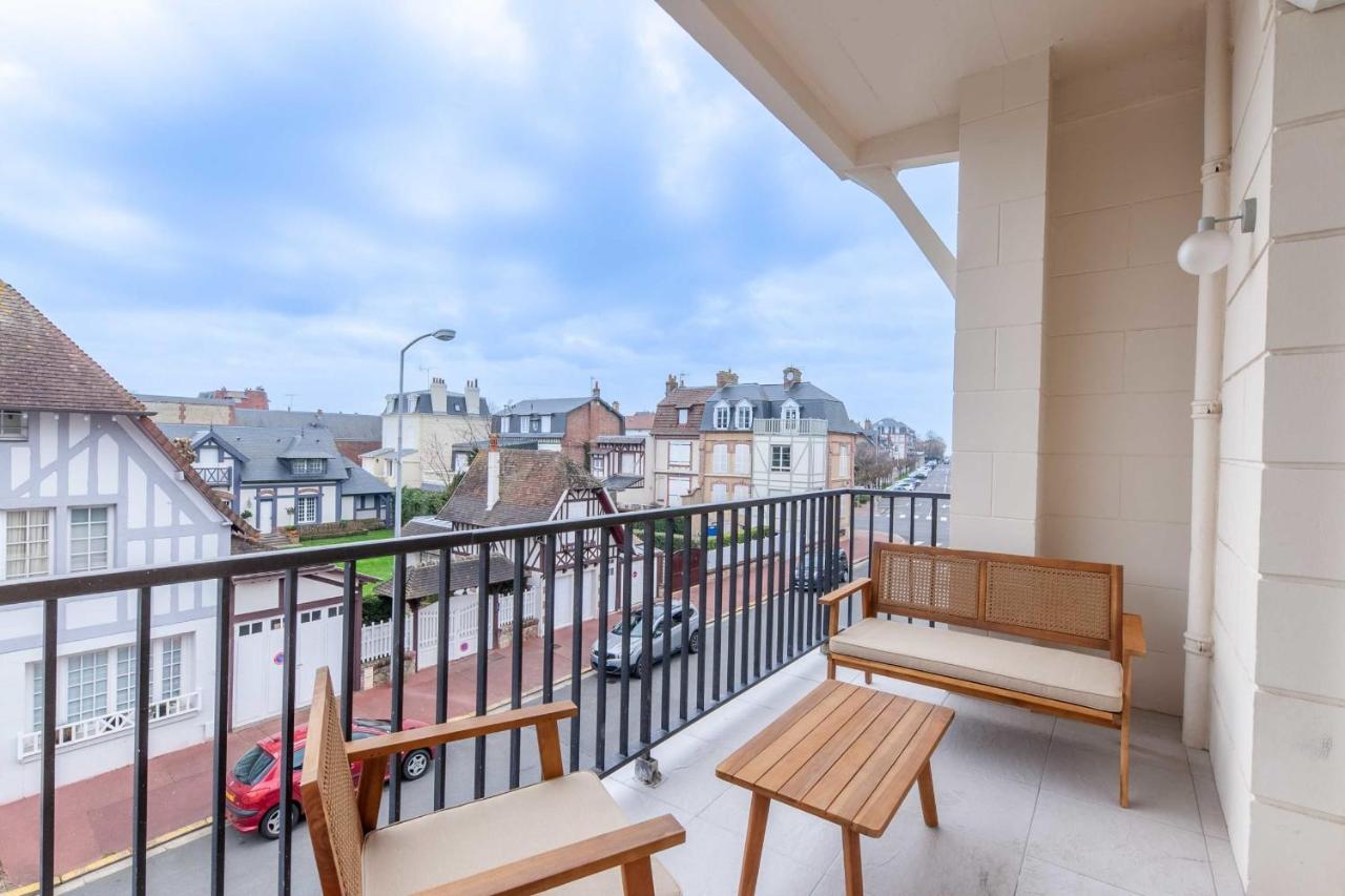 2-Bedroom Apartment With Balcony Near Hippodrome Deauville Exterior foto